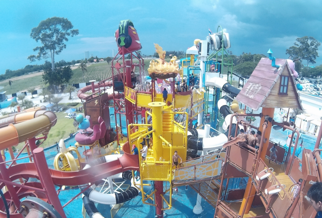Cartoon Network Amazone Water Park Pattaya Barefoot Pattaya