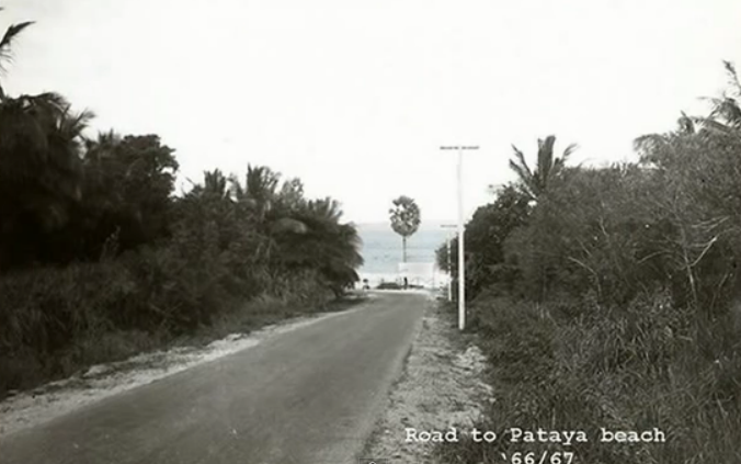 The road leading to the beach in North Pattaya